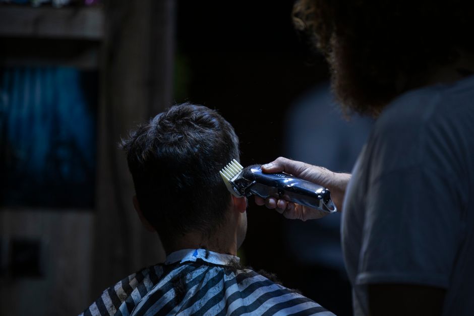 Clipper fade in progress